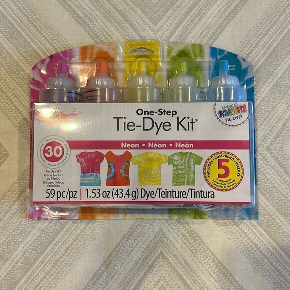 Tulip One-Step Neon Tie-Dye Kit with 5 Refill Packets - Picture 1 of 4